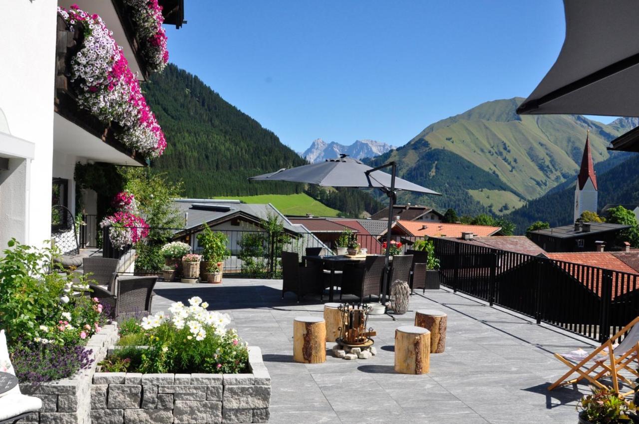 Alpen Apartments Austria Berwang Esterno foto