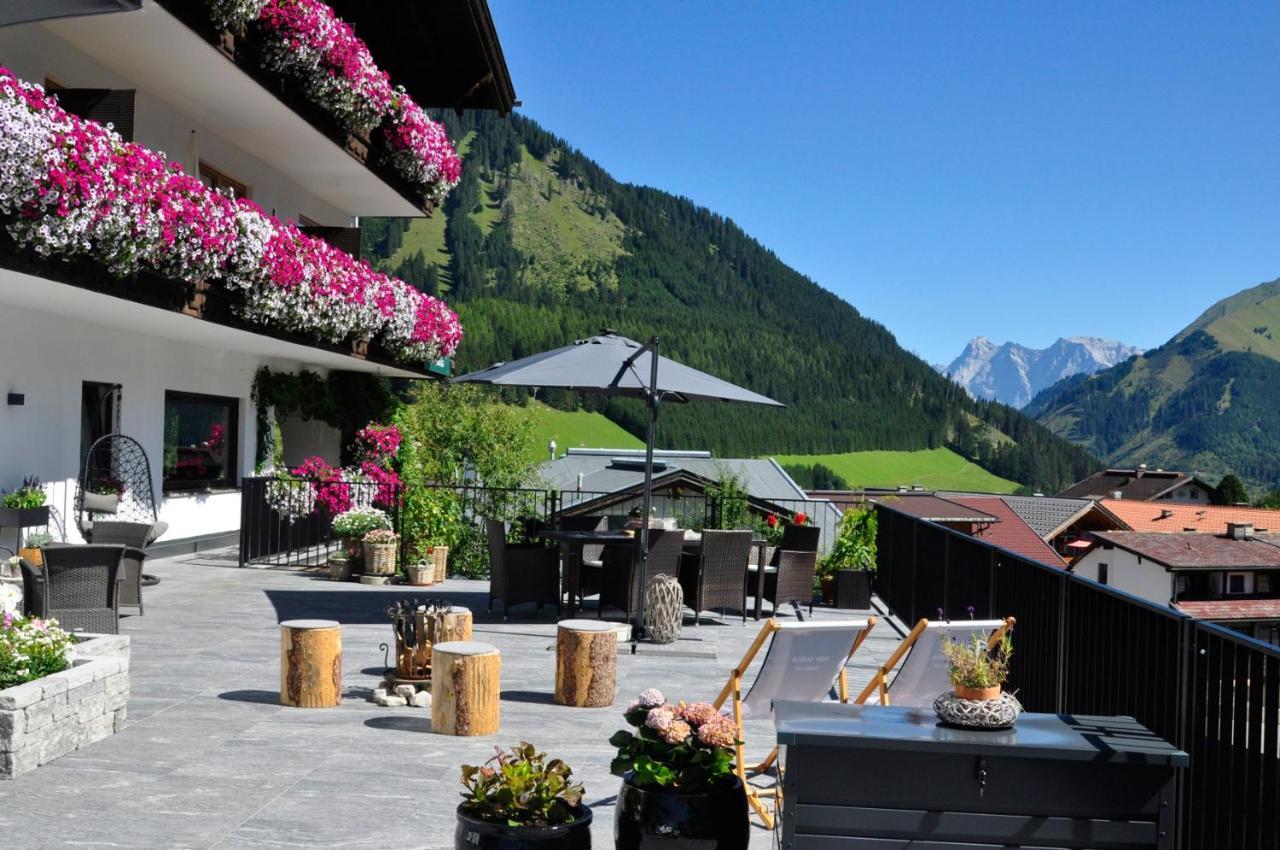 Alpen Apartments Austria Berwang Esterno foto