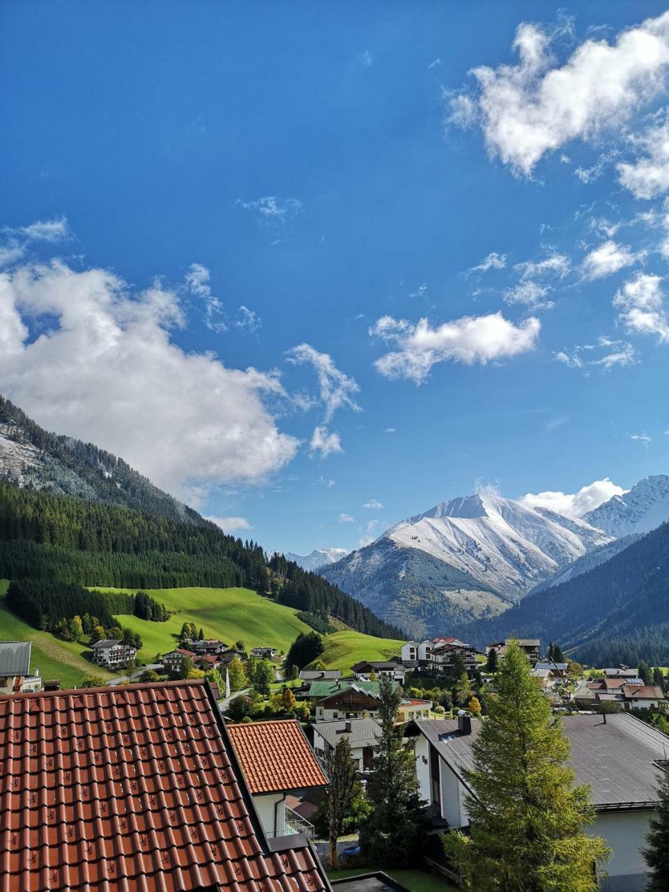 Alpen Apartments Austria Berwang Esterno foto