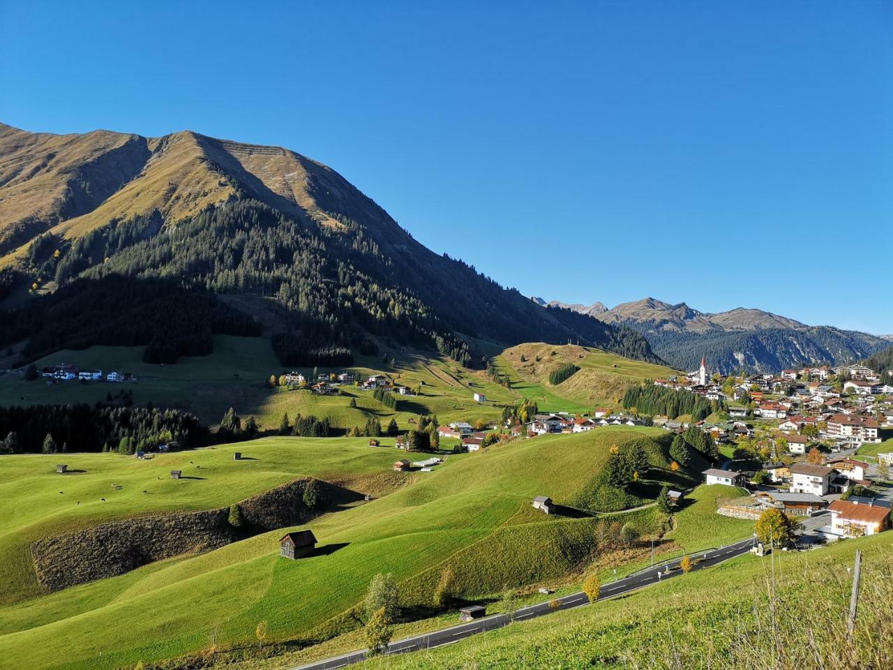 Alpen Apartments Austria Berwang Esterno foto