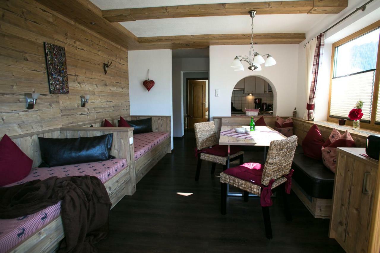 Alpen Apartments Austria Berwang Esterno foto